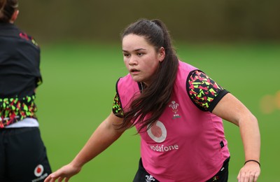 010426 - Wales Women Rugby Training Session - Jorja Aiono during training ahead of the start of the Women’s 6 Nations
