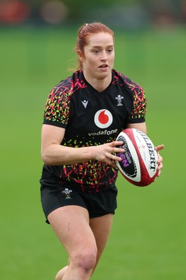 010426 - Wales Women Rugby Training Session - Lisa Neumann during training ahead of the start of the Women’s 6 Nations