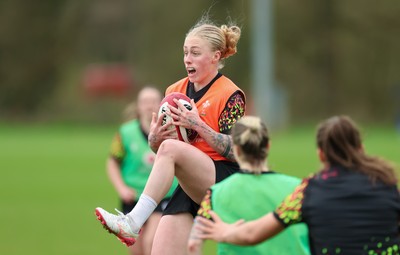 010426 - Wales Women Rugby Training Session - Nikita Prothero during training ahead of the start of the Women’s 6 Nations