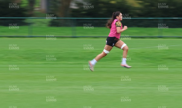 010426 - Wales Women Rugby Training Session - Jorja Aiono during training ahead of the start of the Women’s 6 Nations