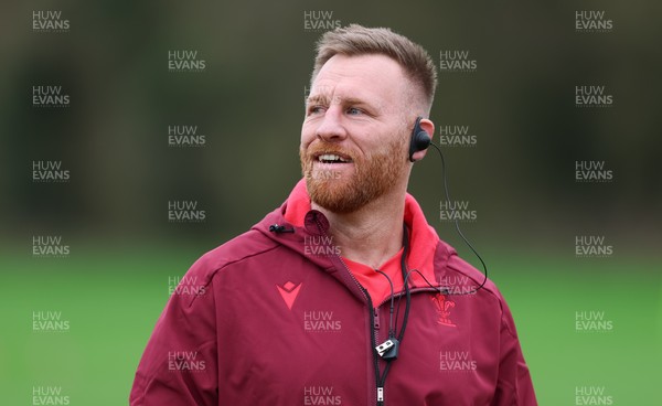 010426 - Wales Women Rugby Training Session - Tyrone Holmes during training ahead of the start of the Women’s 6 Nations