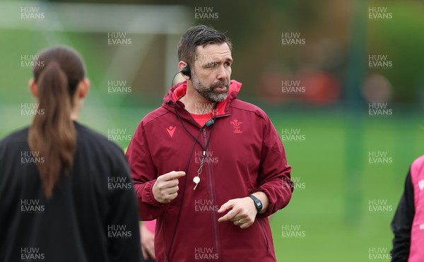 010426 - Wales Women Rugby Training Session - Steve Salvin during training ahead of the start of the Women’s 6 Nations