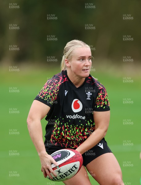 010426 - Wales Women Rugby Training Session - Seren Singleton during training ahead of the start of the Women’s 6 Nations