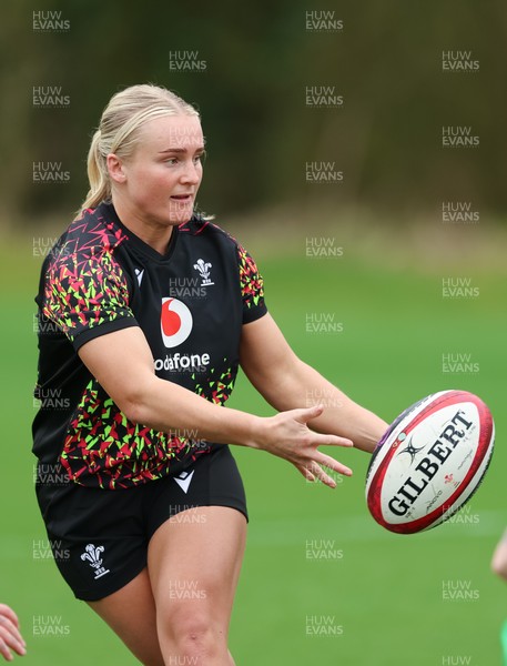 010426 - Wales Women Rugby Training Session - Seren Singleton during training ahead of the start of the Women’s 6 Nations
