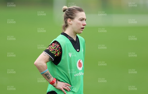 010426 - Wales Women Rugby Training Session - Keira Bevan during training ahead of the start of the Women’s 6 Nations