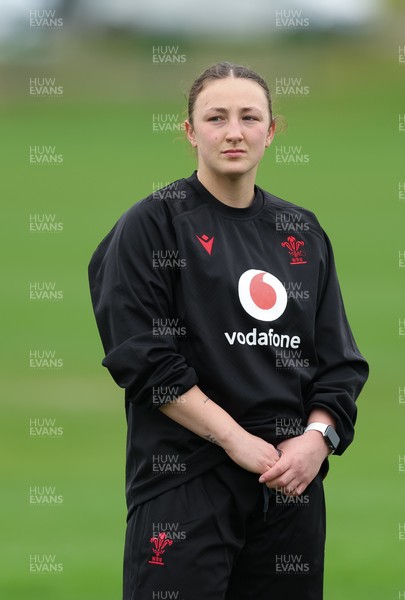 010426 - Wales Women Rugby Training Session - Kendall Waudby during training ahead of the start of the Women’s 6 Nations