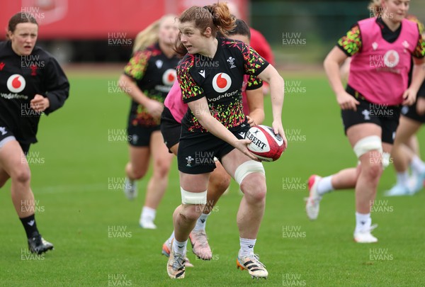 010426 - Wales Women Rugby Training Session - Kate Williams with Jorja Aiono during training ahead of the start of the Women’s 6 Nations