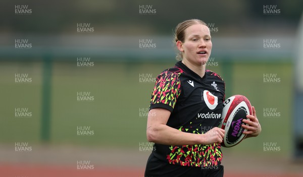 010426 - Wales Women Rugby Training Session - Carys Cox during training ahead of the start of the Women’s 6 Nations