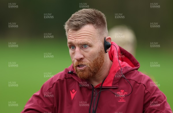 010426 - Wales Women Rugby Training Session - Tyrone Holmes during training ahead of the start of the Women’s 6 Nations