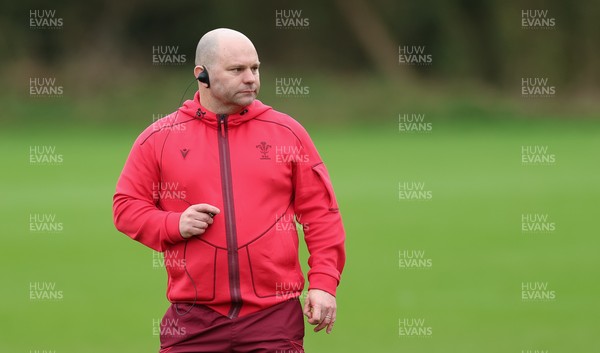 010426 - Wales Women Rugby Training Session - Sean Lynn, Wales Women head coach during training ahead of the start of the Women’s 6 Nations