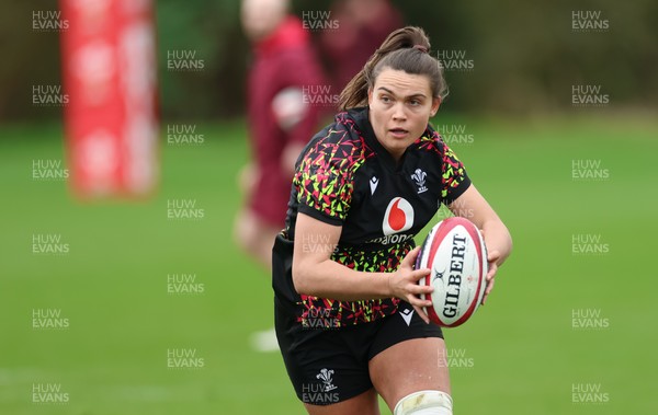 010426 - Wales Women Rugby Training Session - Bryonie King during training ahead of the start of the Women’s 6 Nations