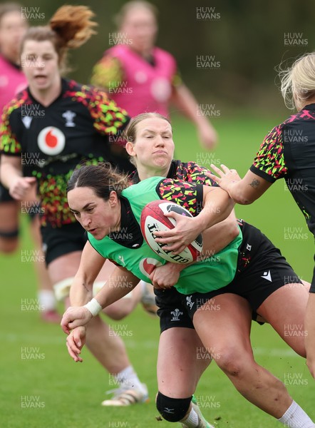 010426 - Wales Women Rugby Training Session - Courtney Keight during training ahead of the start of the Women’s 6 Nations