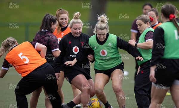 020424 - Wales Women’s Rugby Training Session - Wales players warm up with a game of football during a training session ahead of Wales’ next Women’s 6 Nations match against Ireland