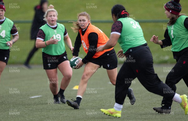 020424 - Wales Women’s Rugby Training Session - Niamh Terry during a training session ahead of Wales’ next Women’s 6 Nations match against Ireland