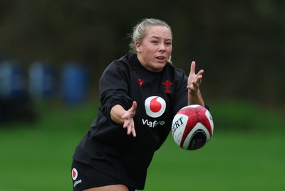 030426 - Wales Women Rugby Training session - Kelsie Webster during training ahead of the start of the Women’s 6 Nations