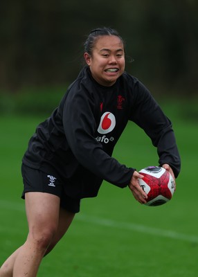 030426 - Wales Women Rugby Training session - Jenna De Vera during training ahead of the start of the Women’s 6 Nations