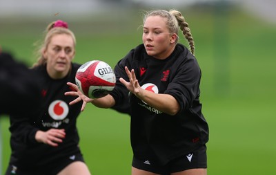 030426 - Wales Women Rugby Training session - Kelsie Webster during training ahead of the start of the Women’s 6 Nations