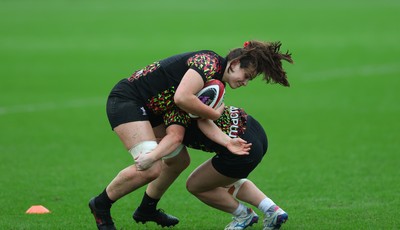 030426 - Wales Women Rugby Training session - Branwen Metcalfe during training ahead of the start of the Women’s 6 Nations