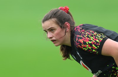 030426 - Wales Women Rugby Training session - Branwen Metcalfe during training ahead of the start of the Women’s 6 Nations
