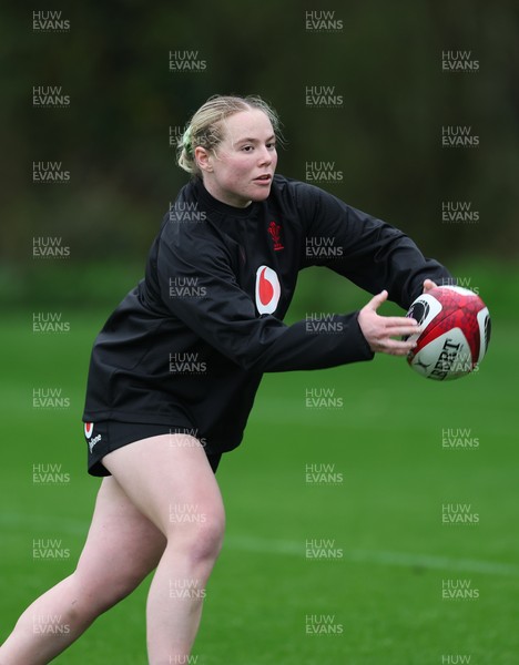 030426 - Wales Women Rugby Training session - Savannah Picton-Powell during training ahead of the start of the Women’s 6 Nations