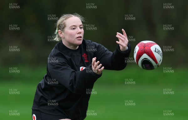 030426 - Wales Women Rugby Training session - Savannah Picton-Powell during training ahead of the start of the Women’s 6 Nations