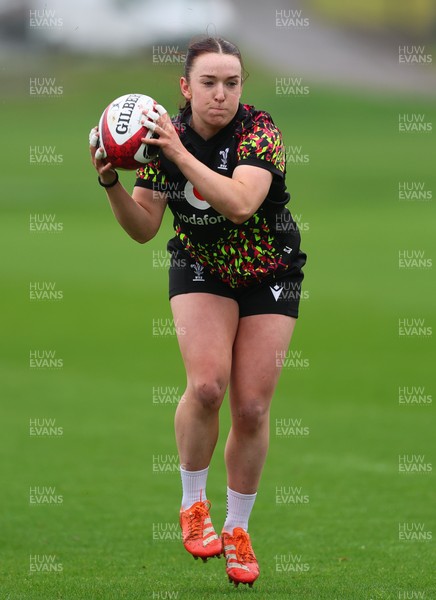 030426 - Wales Women Rugby Training session - Sian Jones during training ahead of the start of the Women’s 6 Nations