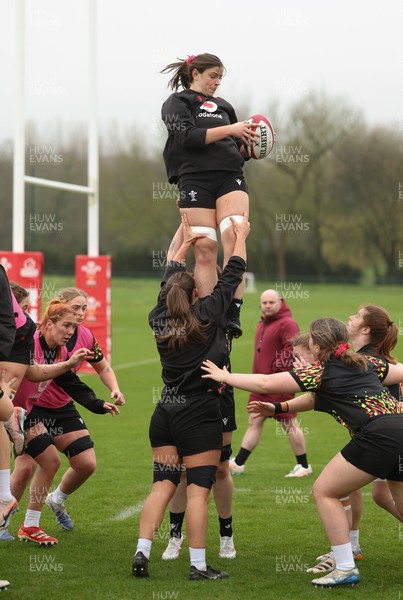 030426 - Wales Women Rugby Training session - Branwen Metcalfe during training ahead of the start of the Women’s 6 Nations