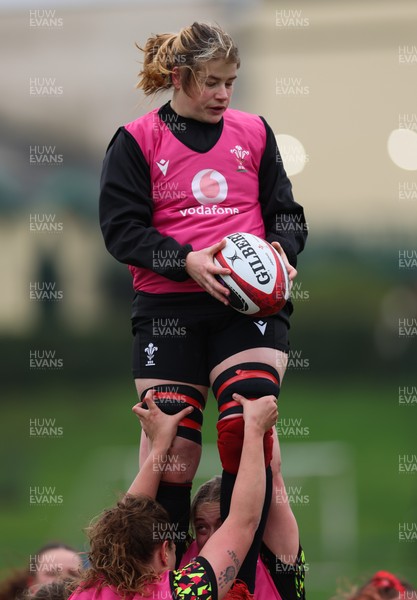 030426 - Wales Women Rugby Training session - Bethan Lewis during training ahead of the start of the Women’s 6 Nations