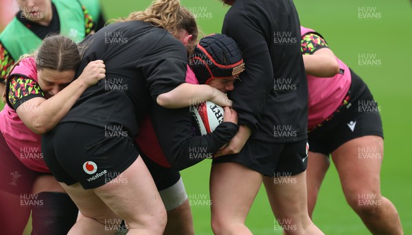 030426 - Wales Women Rugby Training session - Carys Phillips during training ahead of the start of the Women’s 6 Nations