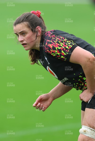 030426 - Wales Women Rugby Training session - Branwen Metcalfe during training ahead of the start of the Women’s 6 Nations