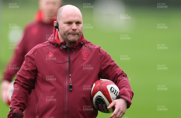 030426 - Wales Women Rugby Training session - Sean Lynn, Wales Women head coach during training ahead of the start of the Women’s 6 Nations