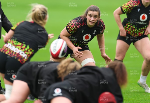 030426 - Wales Women Rugby Training session - Branwen Metcalfe during training ahead of the start of the Women’s 6 Nations