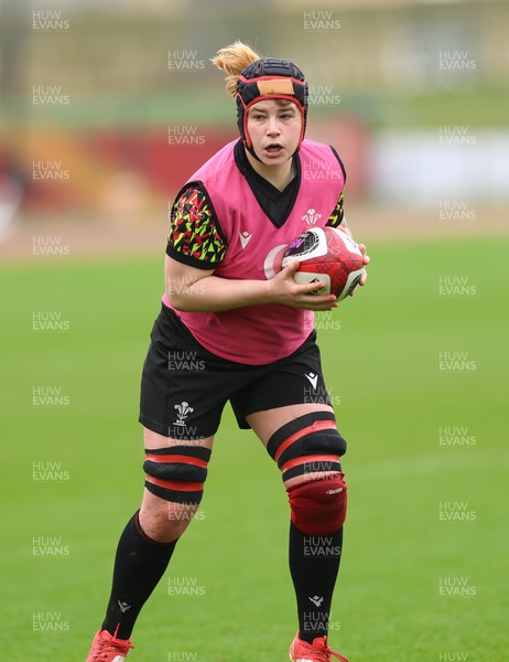 030426 - Wales Women Rugby Training session - Bethan Lewis during training ahead of the start of the Women’s 6 Nations