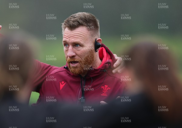030426 - Wales Women Rugby Training session - Tyrone Holmes, Wales Women defence coach, during training ahead of the start of the Women’s 6 Nations