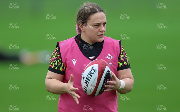 030426 - Wales Women Rugby Training session - Jenni Scoble during training ahead of the start of the Women’s 6 Nations