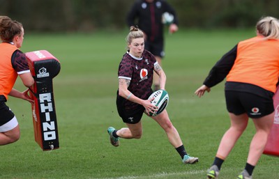 040424 - Wales Women’s Rugby Training Session - Keira Bevan during training session ahead of Wales’ next Women’s 6 Nations match against Ireland