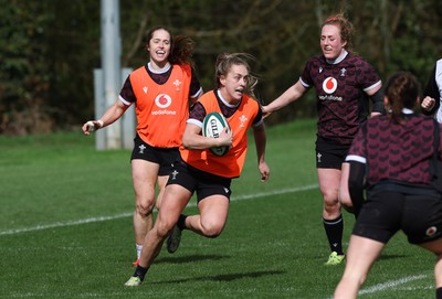 040424 - Wales Women’s Rugby Training Session - Hannah Jones during training session ahead of Wales’ next Women’s 6 Nations match against Ireland