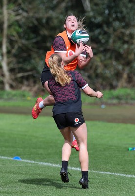 040424 - Wales Women’s Rugby Training Session - Amelia Tutt during training session ahead of Wales’ next Women’s 6 Nations match against Ireland