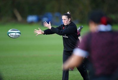 170518 - Wales Rugby Training session ahead of their game against Ireland - Nel Metcalfe during training