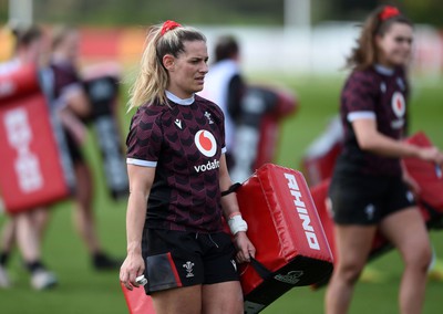 170518 - Wales Rugby Training session ahead of their game against Ireland - Kerin Lake