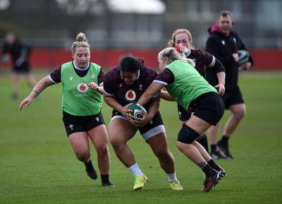 170518 - Wales Rugby Training session ahead of their game against Ireland - Sisilia Tuipulotu  during training