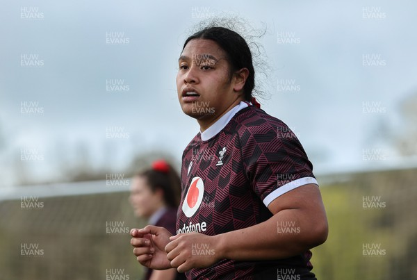 040424 - Wales Women’s Rugby Training Session - Sisilia Tuipulotu during training session ahead of Wales’ next Women’s 6 Nations match against Ireland