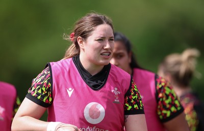 050526 - Wales Women Rugby Training Session - Gwen Crabb during training ahead of the 6 Nations match against Ireland
