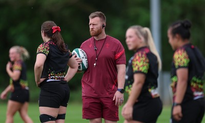 050526 - Wales Women Rugby Training Session - Tyrone Holmes, Wales Women defence coach during training ahead of the 6 Nations match against Ireland