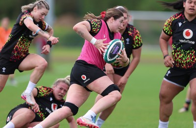 050526 - Wales Women Rugby Training Session - Gwen Crabb during training ahead of the 6 Nations match against Ireland