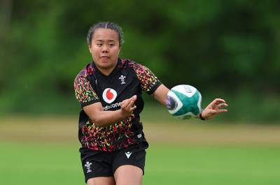 050526 - Wales Women Rugby Training Session - Jenna De Vera during training ahead of the 6 Nations match against Ireland