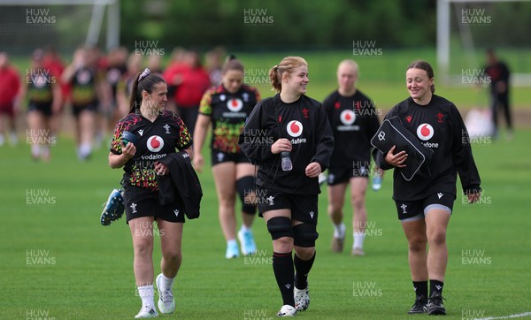 050526 - Wales Women Rugby Training Session - Kayleigh Powell, Bethan Lewis and Lleucu George during training ahead of the 6 Nations match against Ireland
