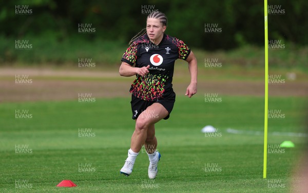 050526 - Wales Women Rugby Training Session - Amy Williams during training ahead of the 6 Nations match against Ireland