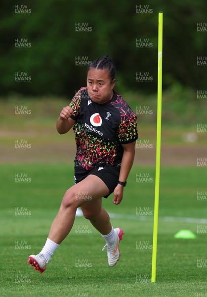 050526 - Wales Women Rugby Training Session - Jenna De Vera during training ahead of the 6 Nations match against Ireland