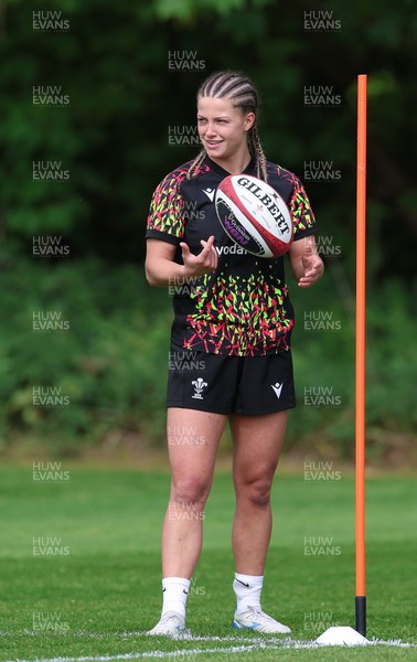 050526 - Wales Women Rugby Training Session - Amy Williams during training ahead of the 6 Nations match against Ireland